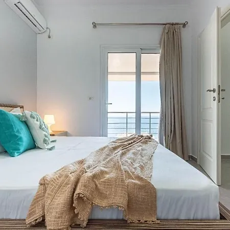 Hi'mare View 2 Room, Parking, Kitchen & Balcony