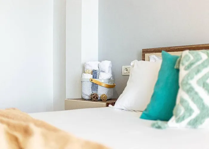 Daire Hi'mare View 2 Room, Parking, Kitchen & Balcony Himarë